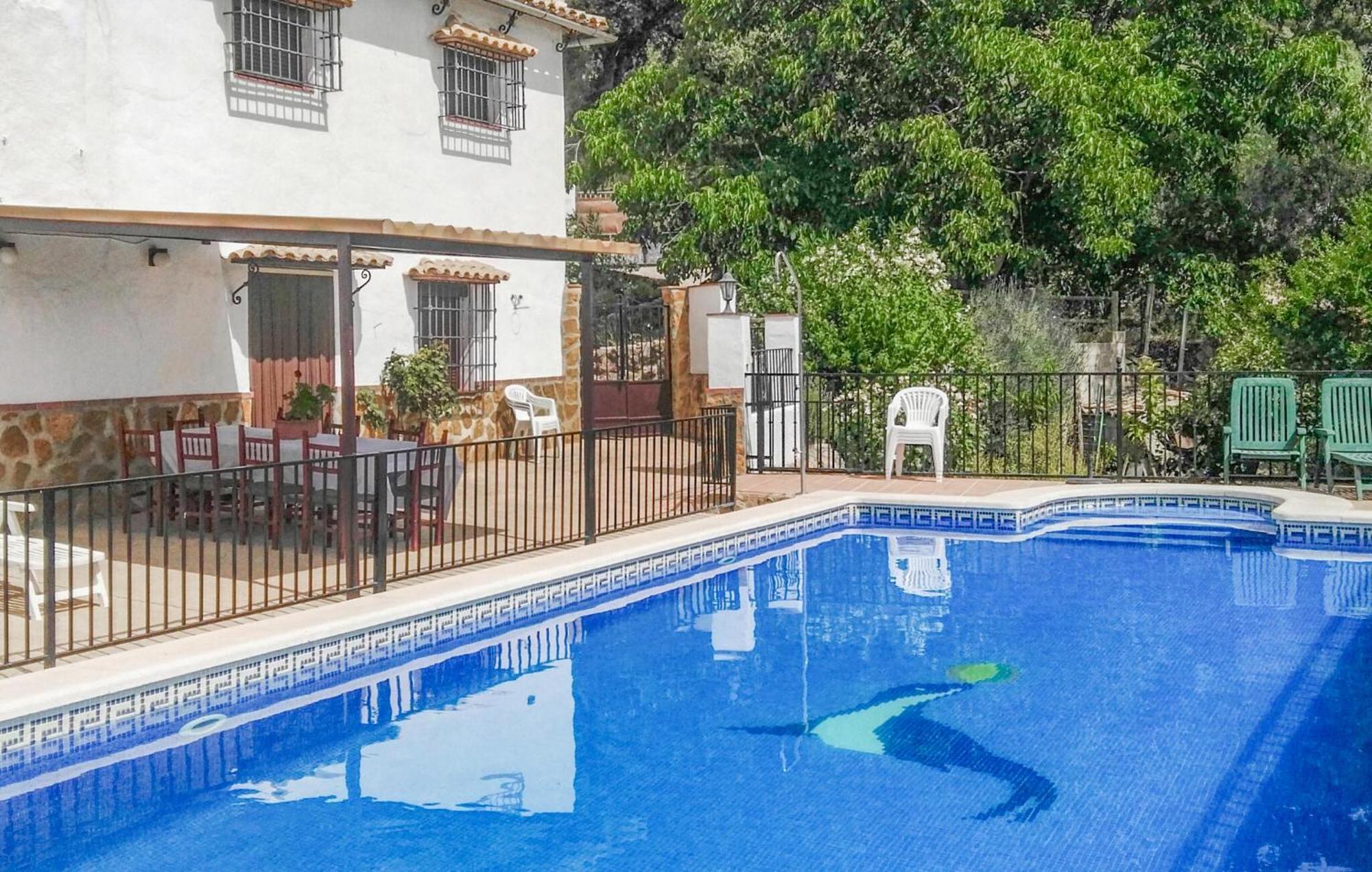 8 Bedroom Lovely Home In 伊斯纳哈尔 外观 照片